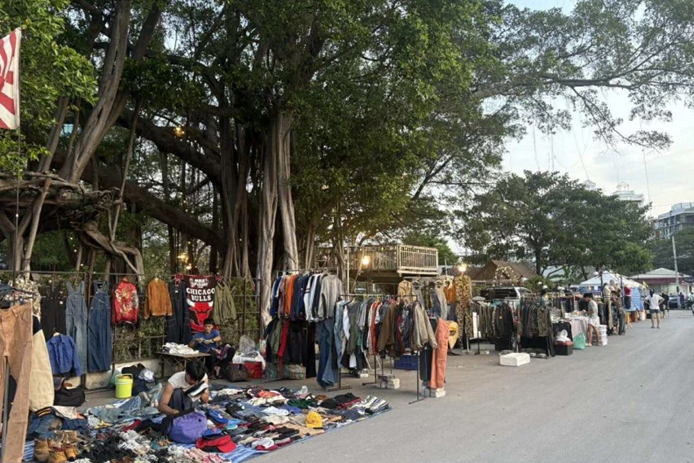 グリーン・ビンテージ・ラチャヨーティン